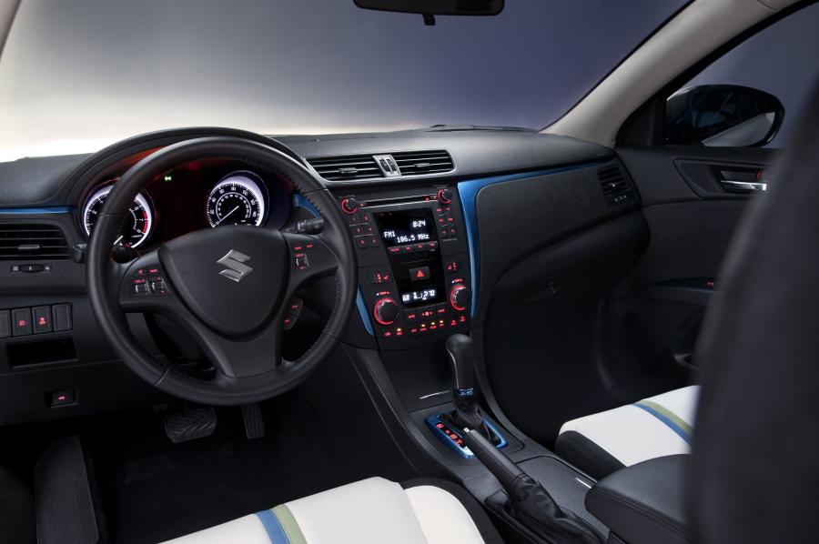  Suzuki Kizashi EcoCharge Concept 2011 года  (фото 7 из 20)